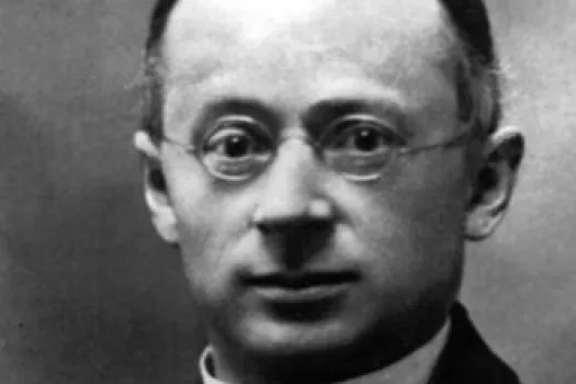 Priester, Märtyrer, Seliger: Pfarrer Otto Neururer starb am 30. Mai 1940 im KZ Buchenwald.
 / Bistum Brixen