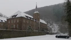 Im winterlichen Flaumbachtal liegt das malerische Kloster / Mit freundlicher Genehmigung / Kloster Engelport