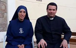 Pfarrer Javier Olivera und Schwester Marie de la Sagasse / Mit freundlicher Genehmigung