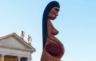 Figur der Anden-Gottheit "Pachamama" in Rom bei der Amazonas-Synode im Jahr 2019.. / ACI Gruppe