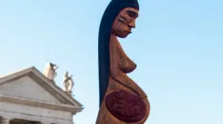 Figur der Anden-Gottheit "Pachamama" in Rom bei der Amazonas-Synode im Jahr 2019.. / ACI Gruppe