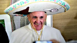 Der Papst mit dem Sombrero / CNA/Alan Holdren