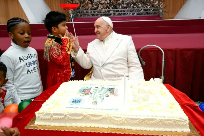 Geburtstagsfeier von Papst Franziskus am 17. Dezember 2023