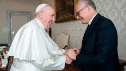 Papst Franziskus mit dem Bürgermeister Roms, Roberto Gualtieri / Vatican Media