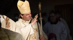 Bischof Stefan Oster am 17. April 2022 in Marktl am Inn / stefan-oster.de / A. Kleiner