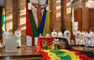 Heilige Messe anlässlich der Partnerschaftsvereinbarung zwischen Bolivien und den deutschen Bistümern Trier und Hildesheim /  Iglesia Viva CEB