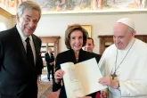 Abtreibungspolitikerin Nancy Pelosi empfängt Kommunion bei Papstmesse: Berichte