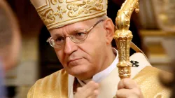 Kardinal Peter Erdö - hier eine Aufnahme aus dem Jahr 2011 -  ist Erzbischof von Esztergom-Budapest und Primas von Ungarn. Sein Wahlspruch ist: Initio non erat nisi gratia (Am Anfang war nichts, nur die Gnade).  / Thaler Tamás / Wikimedia (CC BY 3.0) 