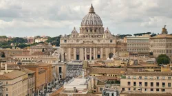 Blick auf den Petersdom im Vatikan / Michał Kostrzyński / Unsplash