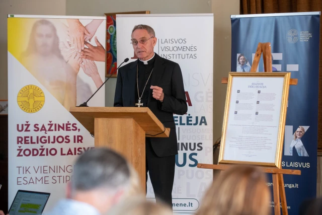 Erzbischof Gänswein warnt vor Gefahren durch Relativismus