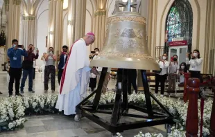 Ankunft der Glocke in der Kathedrale von Guayaquil (Ecuador)  / Family News Service