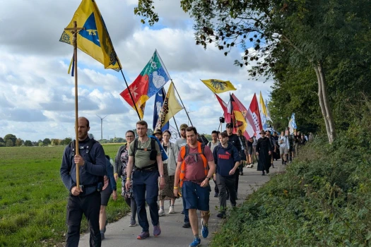 Fußballfahrt der Priesterbruderschaft St. Petrus 2025 von Köln nach Kevelaer / Petrusbruderschaft