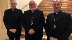 Kardinal Marx mit Erzbischof Gądecki (li.) und dem Primas von Polen und Erzbischof von Gnesen, Wojciech Polak. / Deutsche Bischofskonferenz / Kopp