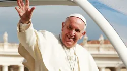 Papst Franziskus bei der Generalaudienz auf dem Petersplatz am 3. Februar 2016.  / CNA/Daniel Ibanez