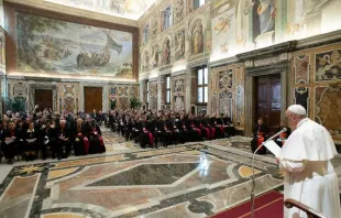 Papst Franziskus  bei einer Audienz für die Delegation der Katholischen Bibelvereinigung am 26. April 2019 / Vatican Media