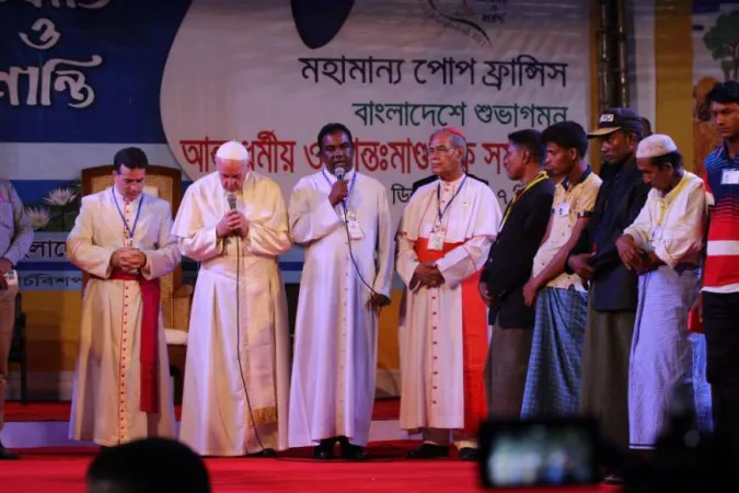 Friedenstreffen mit Papst Franziskus am 1. Dezember 2017 in Bangladesch.