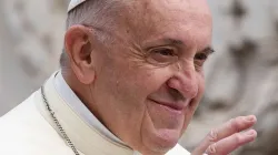 Papst Franziskus bei der Generalaudienz auf dem Petersplatz am 18. April 2018 / Daniel Ibanez / CNA Deutsch