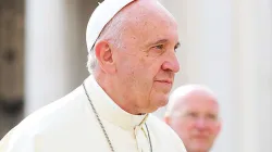 Papst Franziskus bei der Generalaudienz auf dem Petersplatz am 21. September 2016 / CNA / Daniel Ibanez