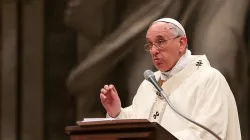 Papst Franziskus predigt im Petersdom am 2. Februar 2015 / Daniel Ibanez / CNA Deutsch