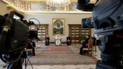 Statt Generalaudienz wegen Coronavirus eine Ansprache per Video: Papst Franziskus bei der Live-Übertragung am 11. März 2020 / Vatican Media