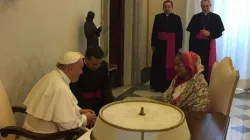 Papst Franziskus empfängt die Regierungschefin Bangladeschs, Sheikh Hasina, am 12. Februar 2018. / CNA / Marco Mancini
