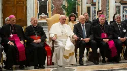 Papst Franziskus mit Teilnehmern der Konferenz am 2. Mai 2019 / Vatican Media