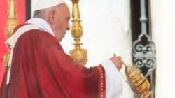 Papst Franziskus am Pfingstfest, 9. Juni 2019, auf dem Petersplatz  / Lucia Ballester / CNA Deutsch