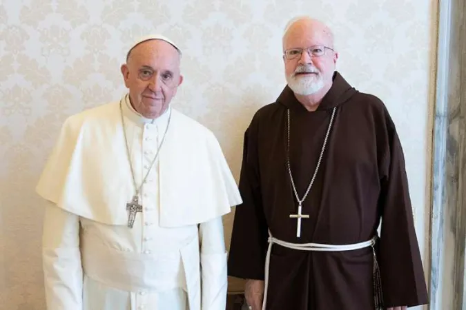 Papst Franziskus und Kardinal Sean O'Malley im Vatikan am 19. April  2018