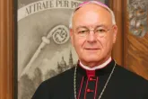 "Seelsorge für das Leben" reagiert auf "Kultur des Todes": Bischof Algermissen im Gespräch
