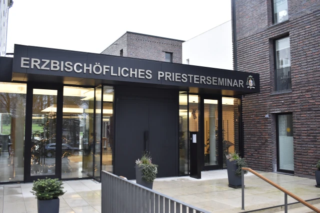 Letzte Ordensfrauen geben Tätigkeit in Paderborner Priesterseminar aus Altersgründen auf