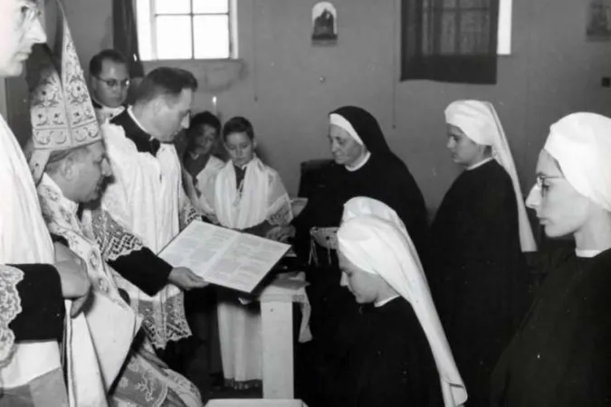 Schwester Laura Mainettis Einkleidung im Jahr 1959