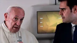 Papst Franziskus auf dem Rückflug nach Rom / Edward Pentin / CNA Deutsch / EWTN News