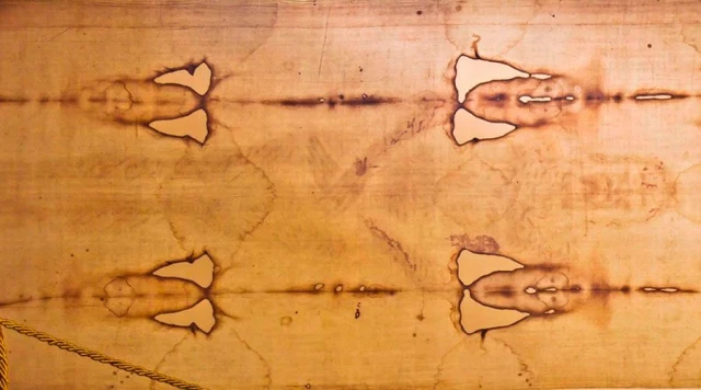 Ist das Turiner Grabtuch nur ein „Kunstwerk”? Warum die Debatte wieder entflammt ist