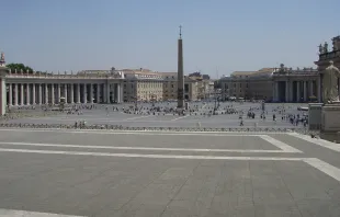 Blick auf den Petersplatz in Rom / Wikimedia Commons / gemeinfrei