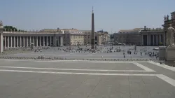 Blick auf den Petersplatz in Rom / Wikimedia Commons / gemeinfrei