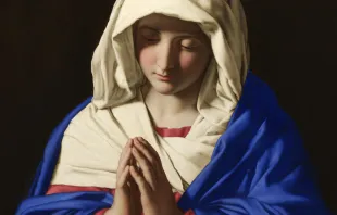 Die betende Jungfrau in einem Gemälde des italienischen Künstlers Sassoferato entstanden um 1640  / Gemeinfrei via Wikimedia