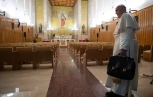 Papst Franziskus bei den Fastenexerzitien / Vatican Media