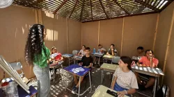 Behelfsmäßiges Klassenzimmer der Pfarrei der Heiligen Familie in Gaza / P. Gabriel Romanelli IVE