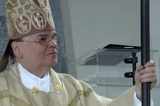 Bischof Bertram Meier beim Festgottesdienst seiner Weihe im Dom zu Augsburg am 6. Juni 2020. / Screenshot