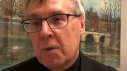 Bischof Czeslaw Kozon im Interview mit Vatican News über sein Gespräch mit Papst Franziskus im Juni 2018. / Vatican Media / Screenshot via YouTube