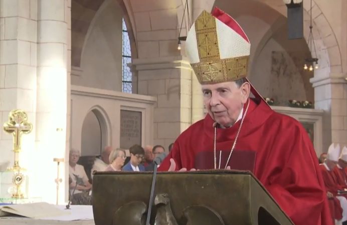 Kardinal Kurt Koch bei der Predigt zur Seligsprechung von Pater Henkes am 15. September im Limburger Georgsdom