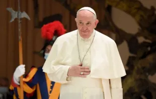 Papst Franziskus bei der Generalaudienz in der Halle Paul VI. im Vatikan am 6. Oktober 2021  / Vatican Media