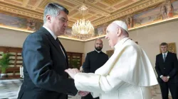 Papst Franziskus empfängt den kroatischen Präsidenten Zoran Milanović im Vatikan, 15. November 2021.
 / Vatican Media