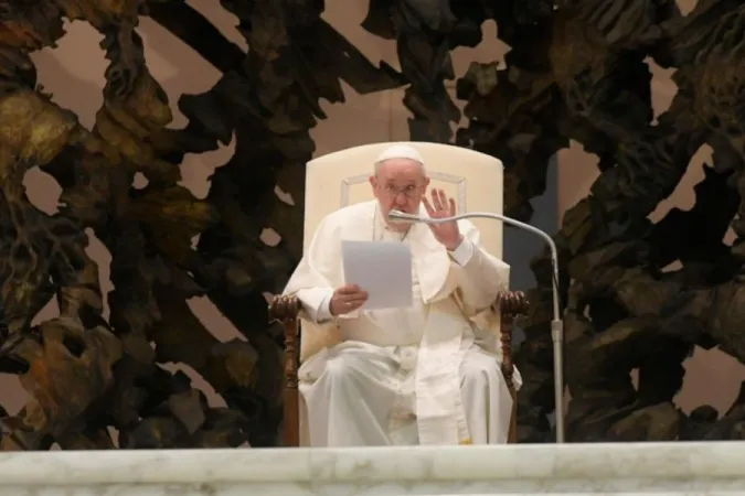 Generalaudienz am 26. Januar 2022: Papst Franziskus in der Audienzhalle des Vatikans
