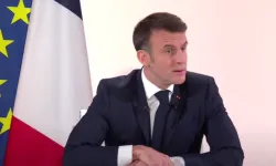 Emmanuel Macron bei einer Pressekonferenz / Screenshot von YouTube