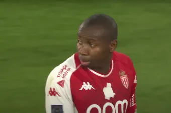 Profifußballer vom AS-Monaco Mohamed Camara / Screenshot von YouTube