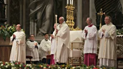 Ostervigil mit Papst Franziskus am 15. April 2017. / CNA/Daniel Ibanez