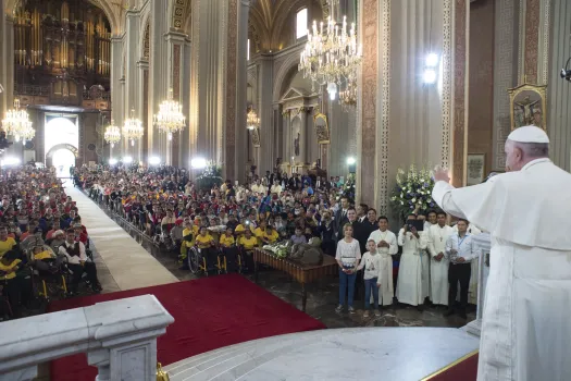 Freie Ansprache: Papst Franziskus in der Kathedrale von Morelia am 16. Februar 2016 / L'Osservatore Romano  