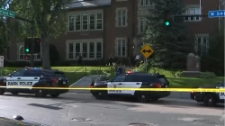 Polizei vor Annunciation Catholic School in Minneapolis / screenshot / YouTube / MSNBC