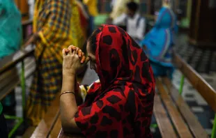 Christen beim Gebet in Eluru (Bundesstaat Andhra Pradesh, Indien) am 9. Dezember 2018 / lakshmipathilucky via Shutterstock